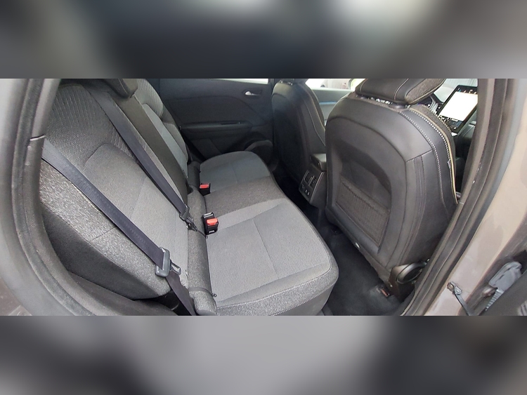 Renault Captur 100CV foto 9